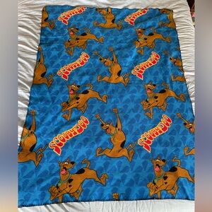 2000s Scooby-Doo Fleece Throw Blanket 63 x 45 Vintage Hanna-Barbera